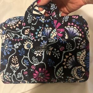 Vera Bradley *new* makeup/ accessories travel bag